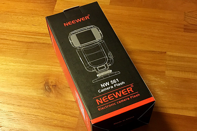 Neewerのストロボ「NW561」を買ってみました！使い方などレビュー